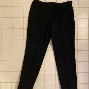 Chicos Side Zip Ankle Pants. 

Color - Black

Size 1 

98% cotton, 2% spandex